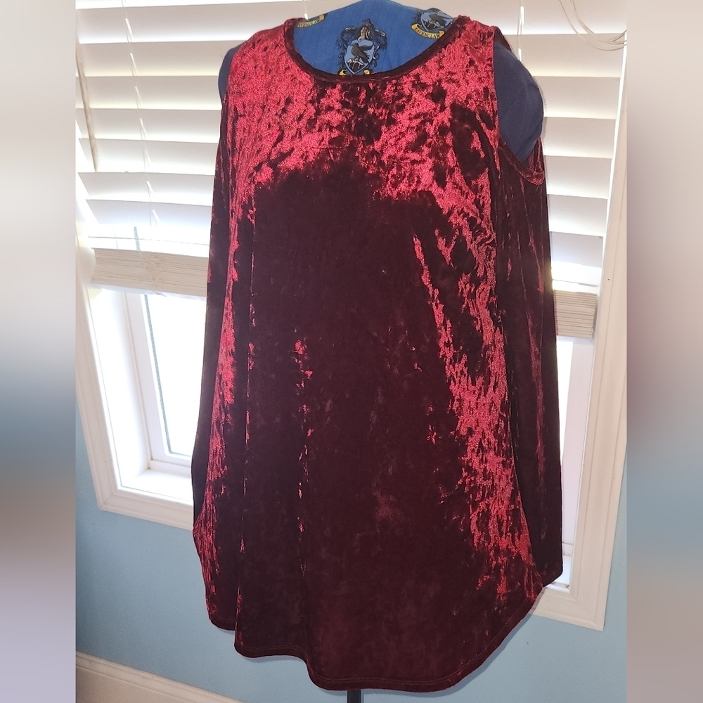 A.gain Medium Long Sleeve Crushed Red Velvet Cold Shoulder Top